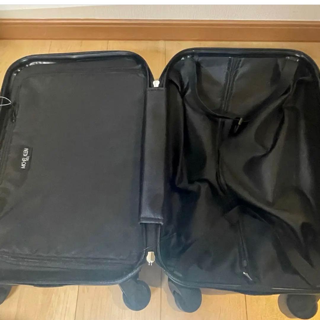 未使用品！機内持ち込み　MICHAEL  スーツケース