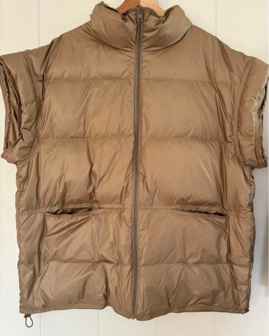 ラート short-sleeved down vest LAATO