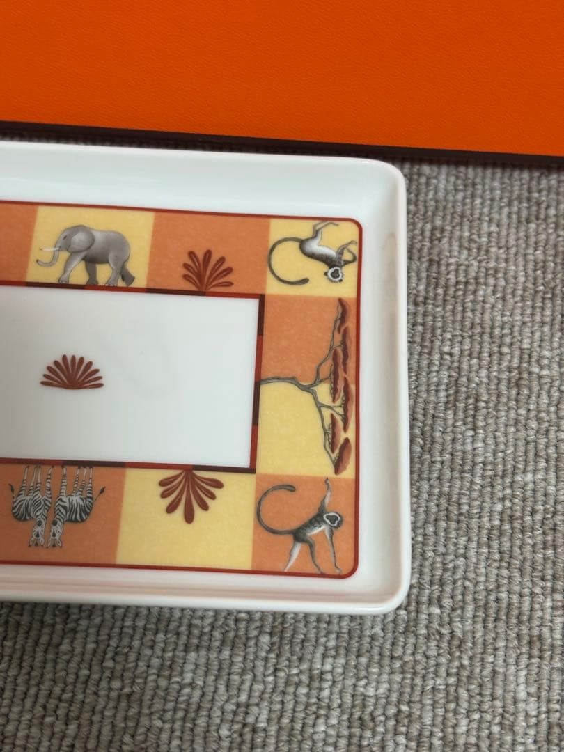 エルメス アフリカブラウン すしプレート 角皿 ユニセックス 美品