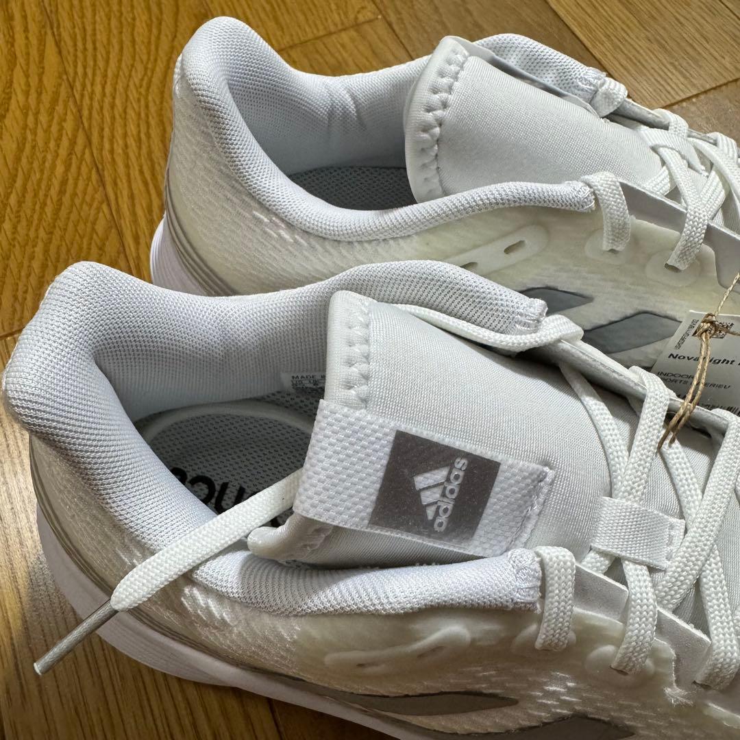 【レディース】adidas バレーボールシューズ ホワイト 26.5㎝