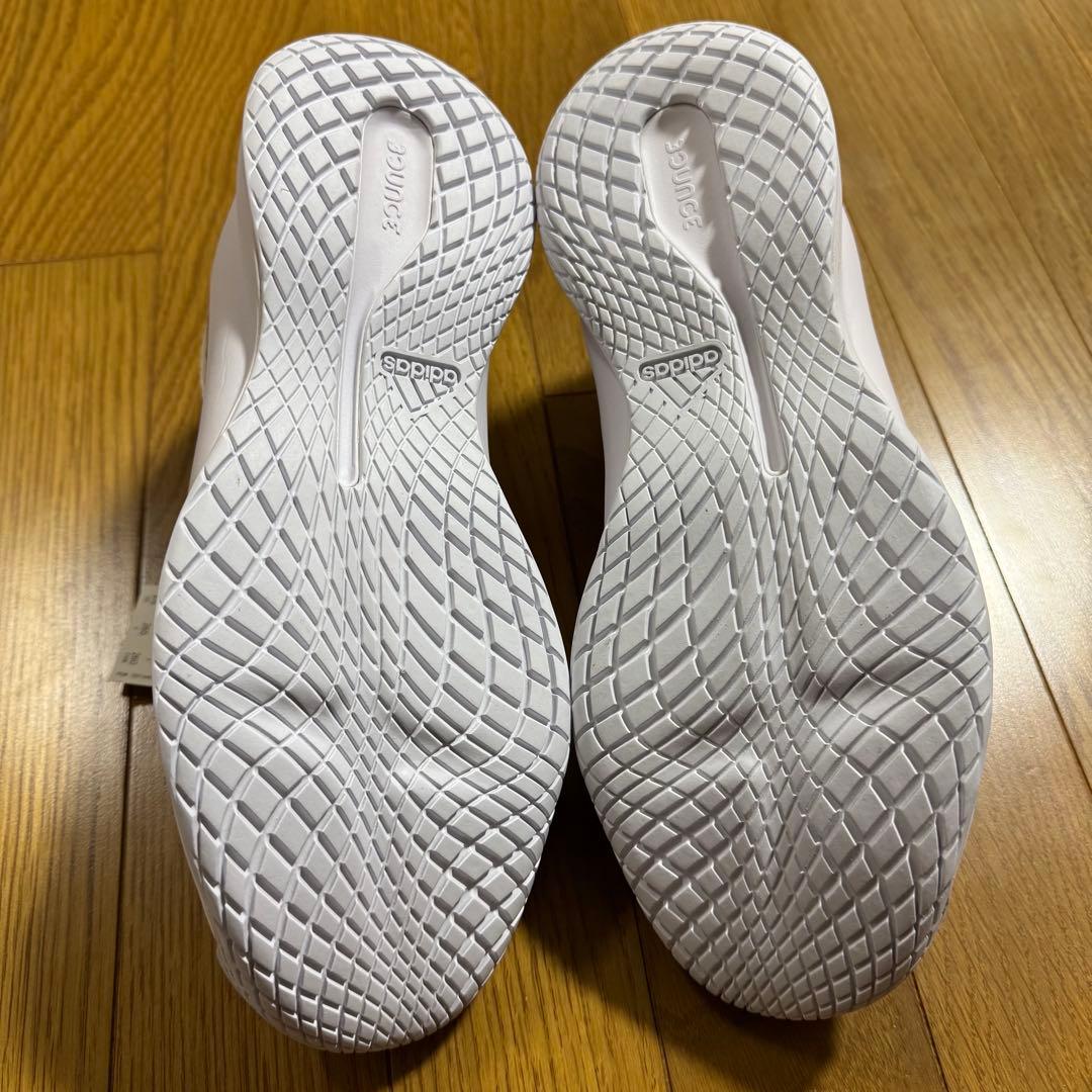 【レディース】adidas バレーボールシューズ ホワイト 26.5㎝