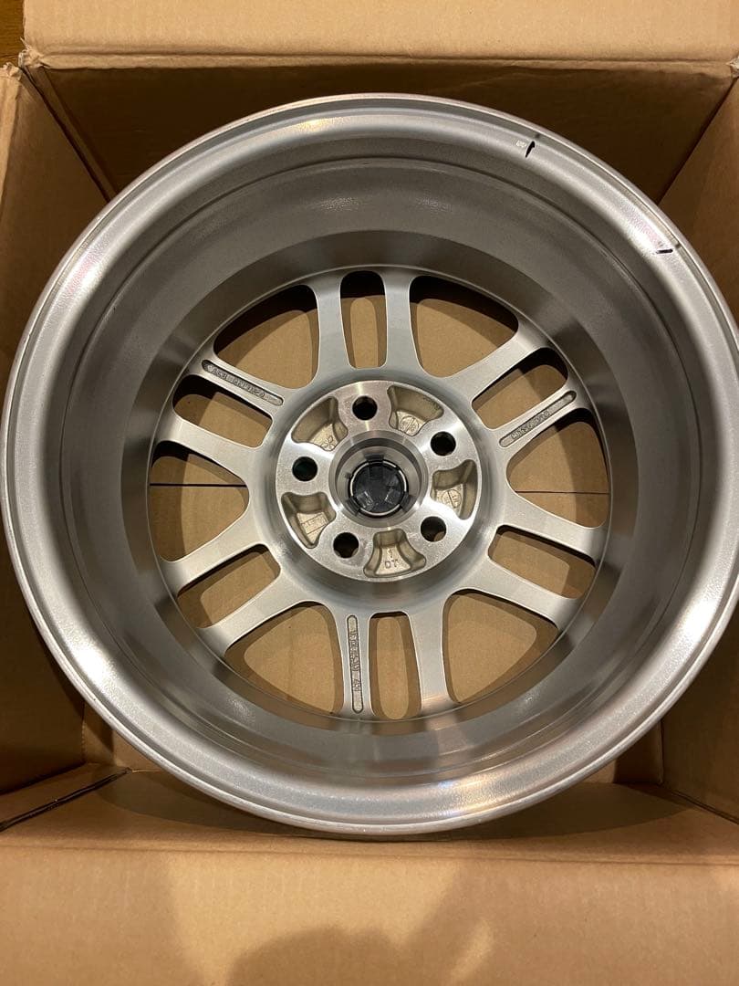 三菱純正 OZレーシングF-1アルミホイール16インチ　新品未使用　ランエボ