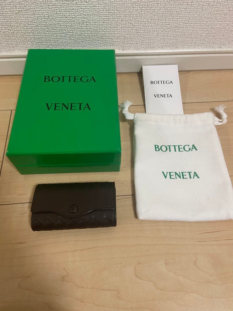 BOTTEGA VENETA ダークブラウン キーケース