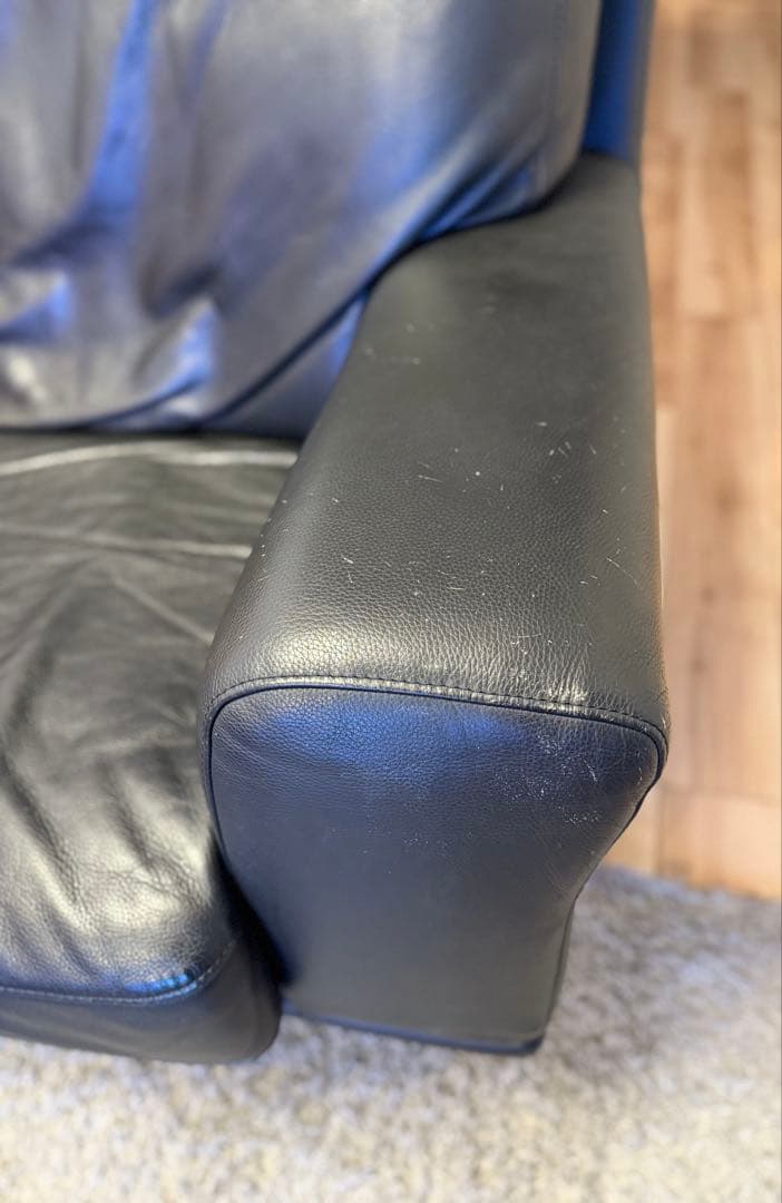 IDC大塚家具2人掛け最高級本革ソファ