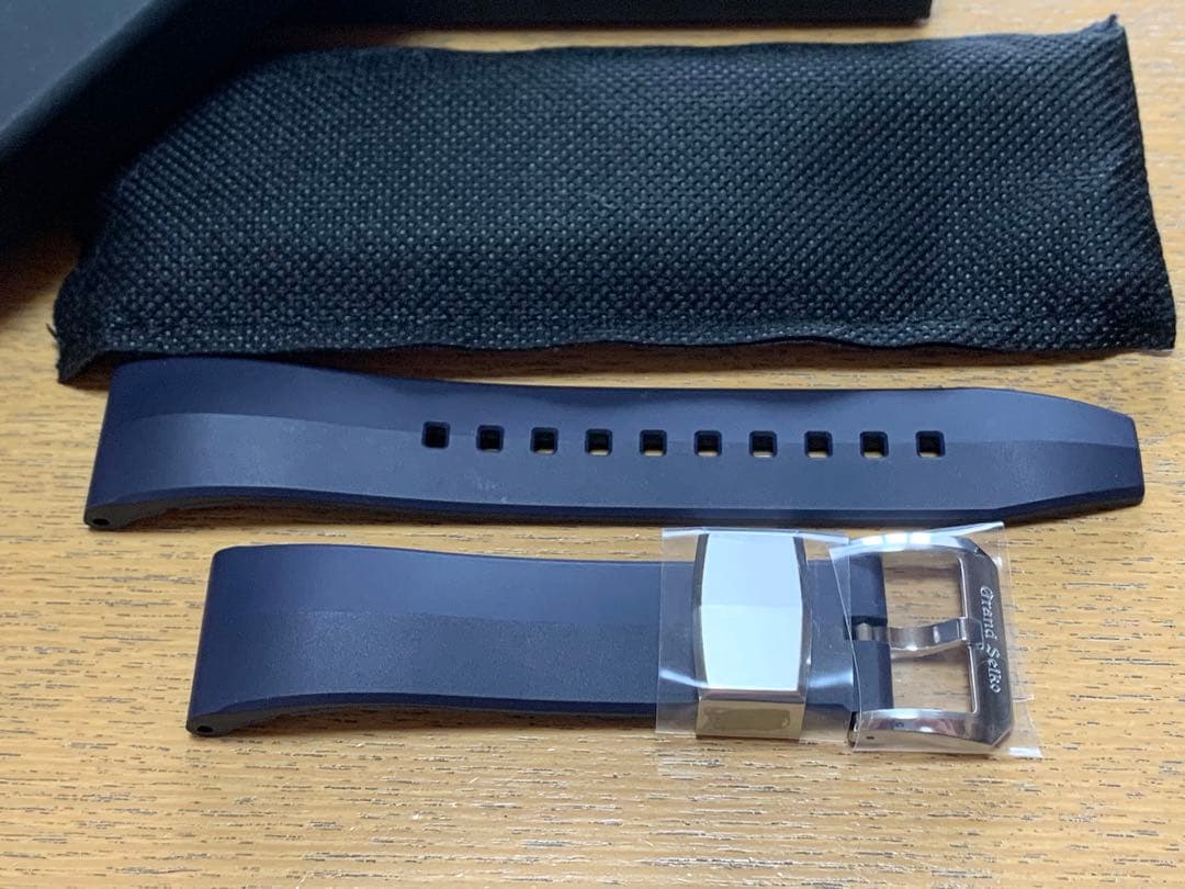 《新品未使用》グランドセイコー　純正ラバーベルト　ネイビー22㎜