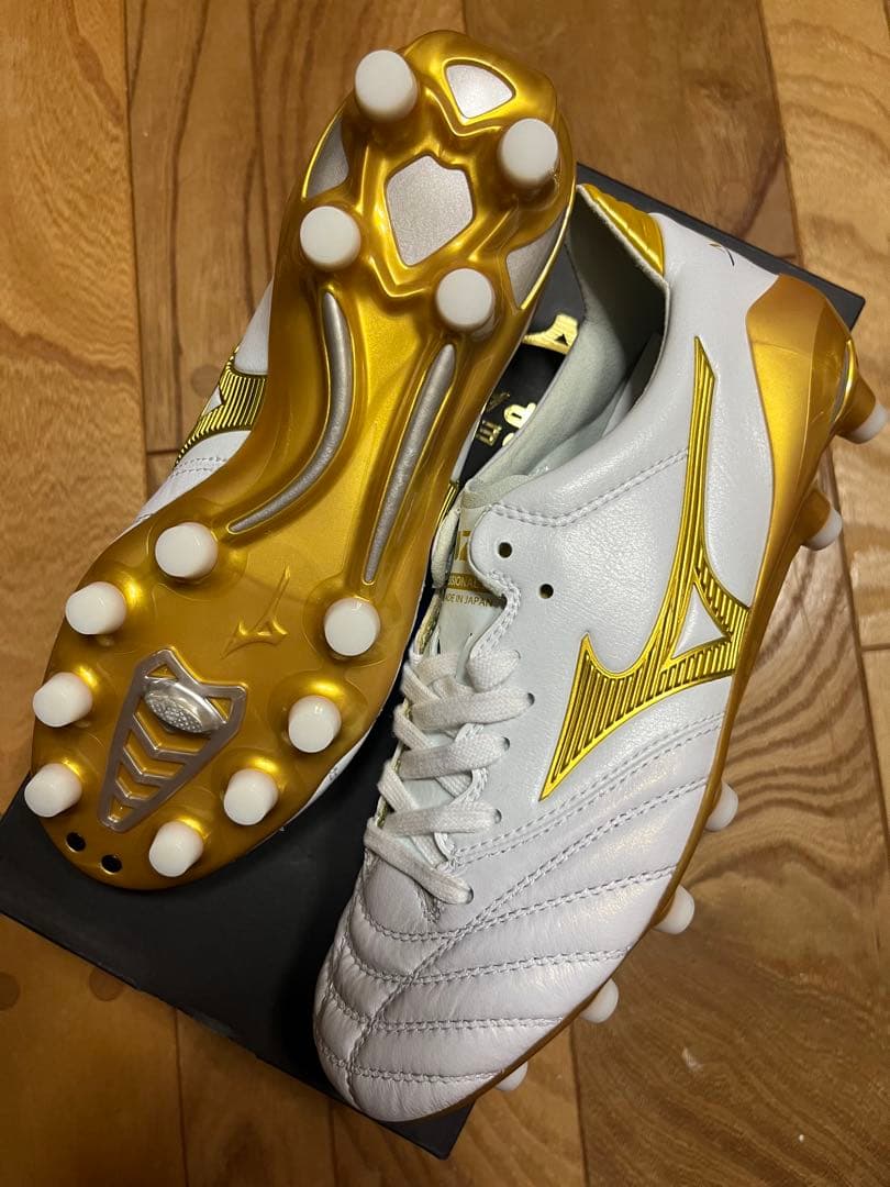 新品　超激レア　限定カラー　ミズノ　モレリア ネオ2 JAPAN 25cm