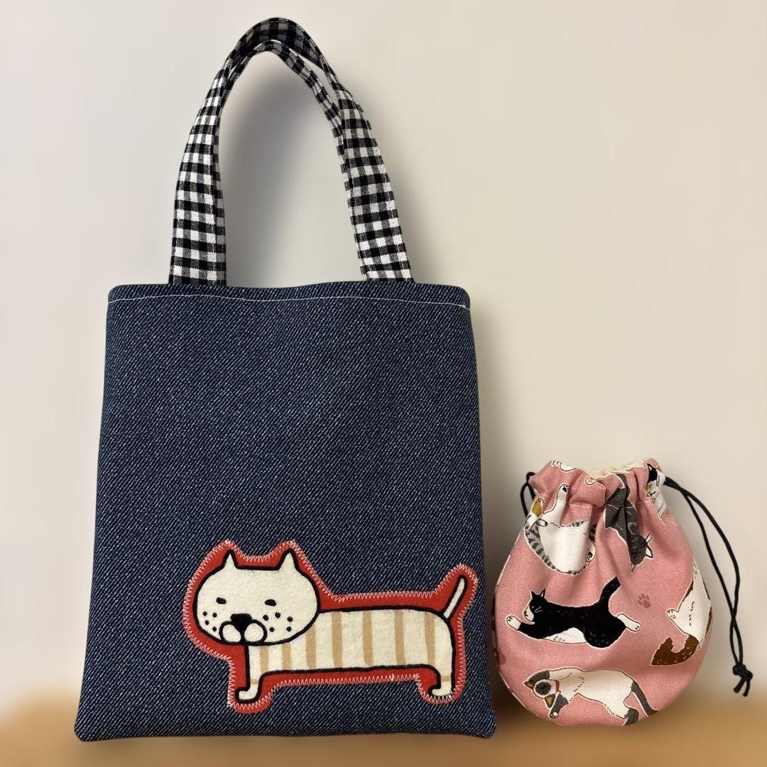 感謝価格　SALE 猫柄　パッチワーク　16cmファスナーポーチ 人気