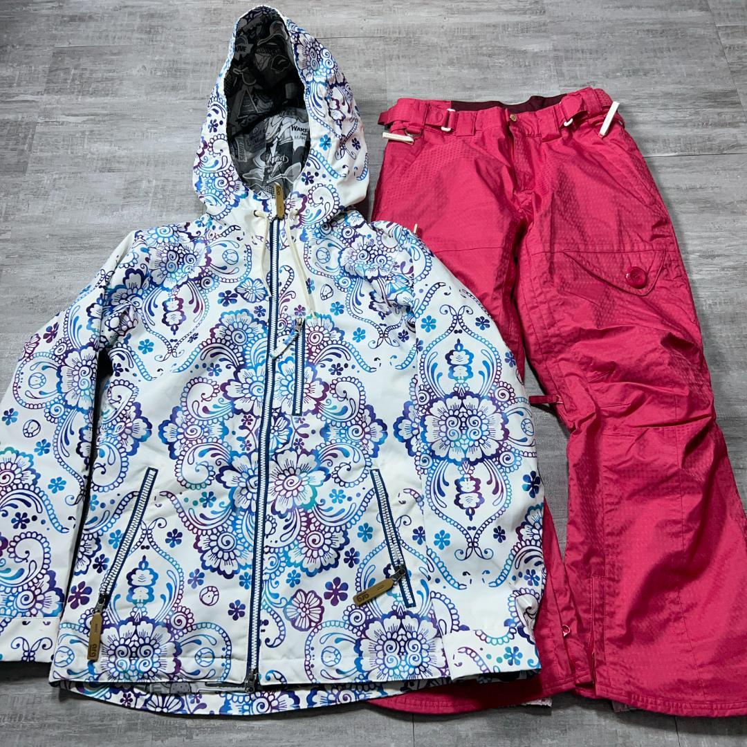 美品 arg × swivel スノーボード 総柄 レディースM スキーウェア