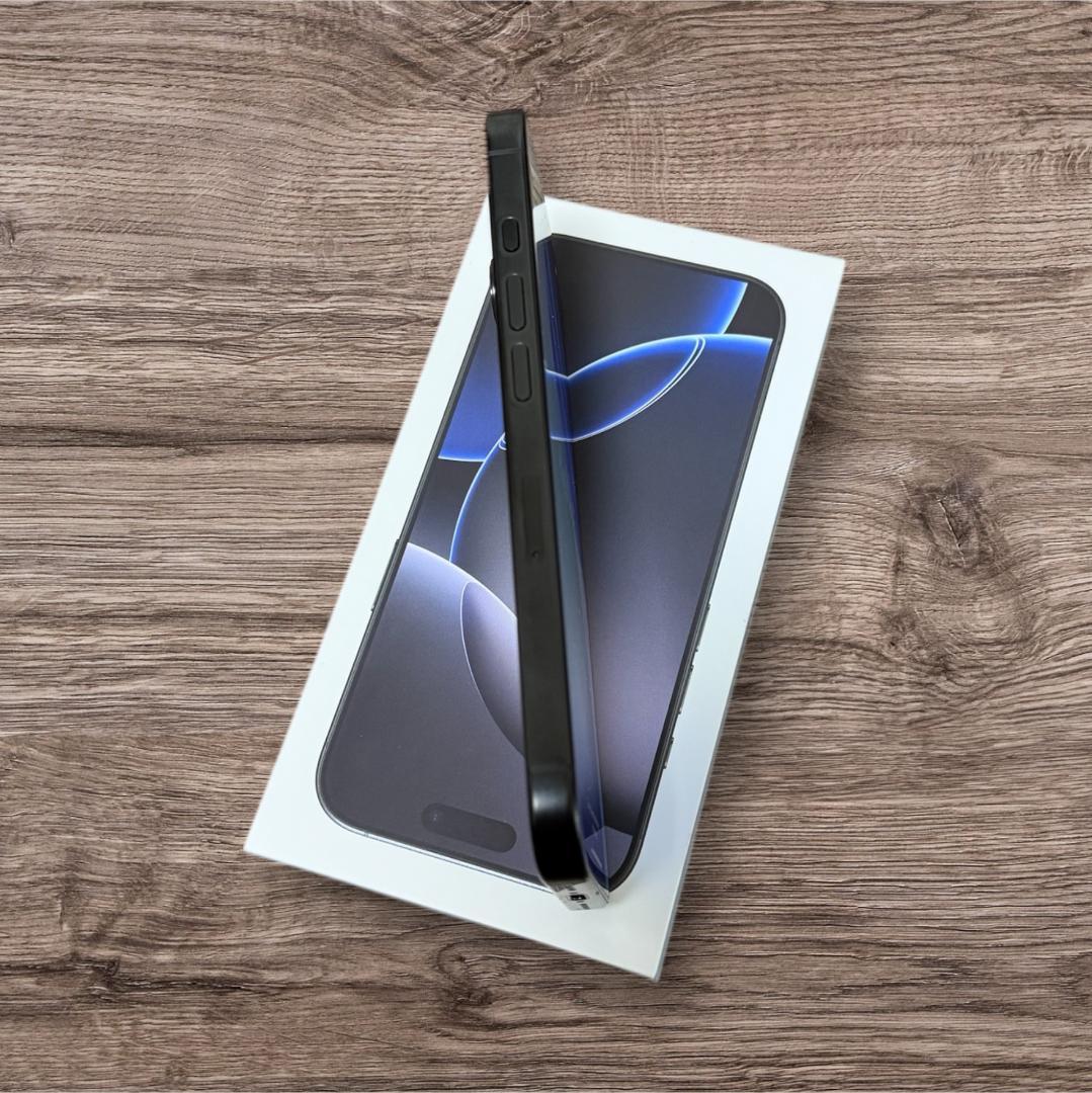 ★超美品★iPhone16 pro 512GB ブラックチタニウム