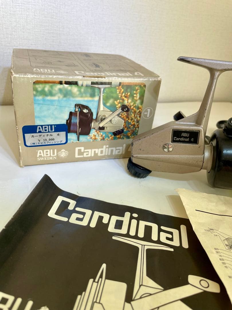 アブ　カーディナル4 替えスプール有り 箱、説明書等有り