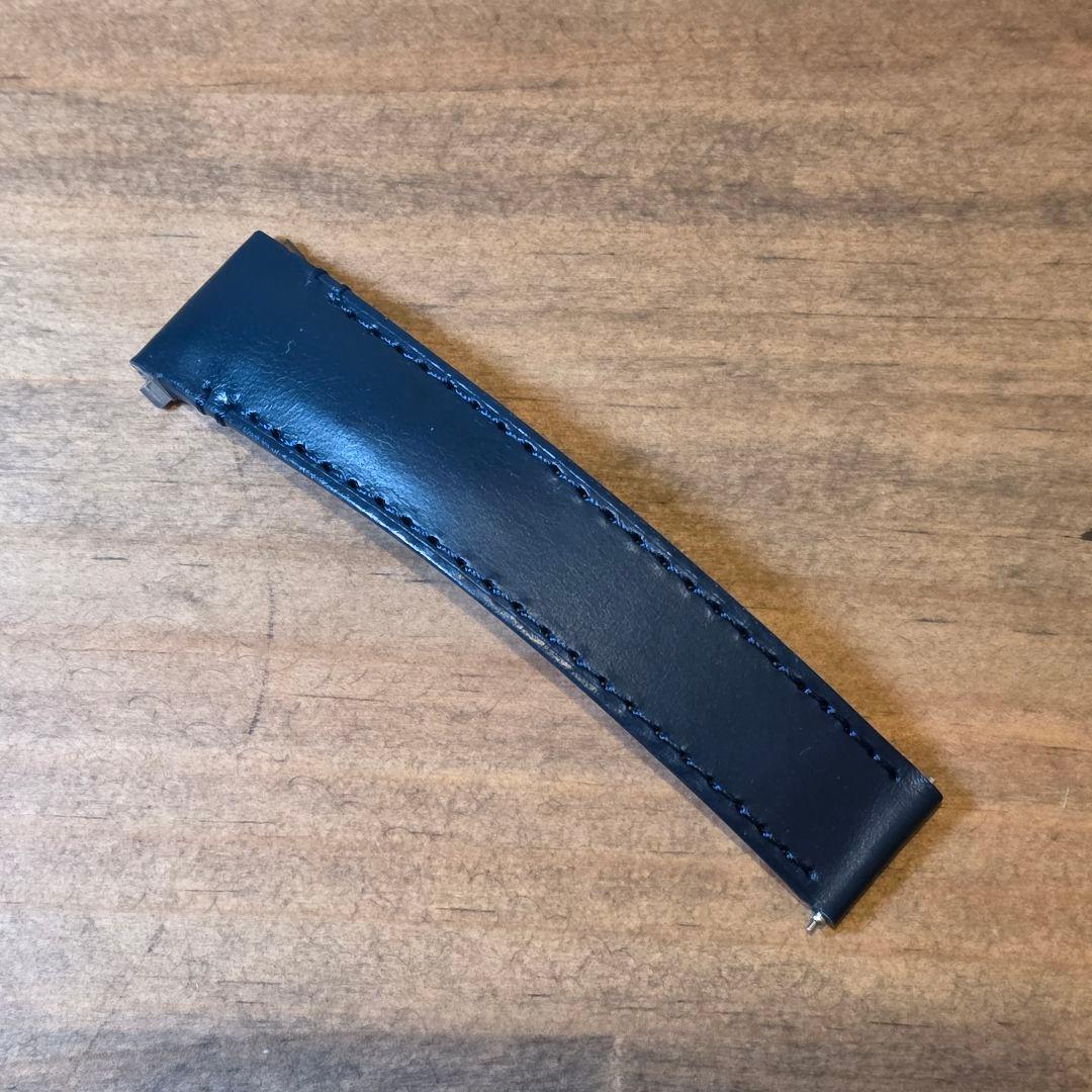 Cartier サントスドゥカルティエMM ネイビーブルーカーフレザー