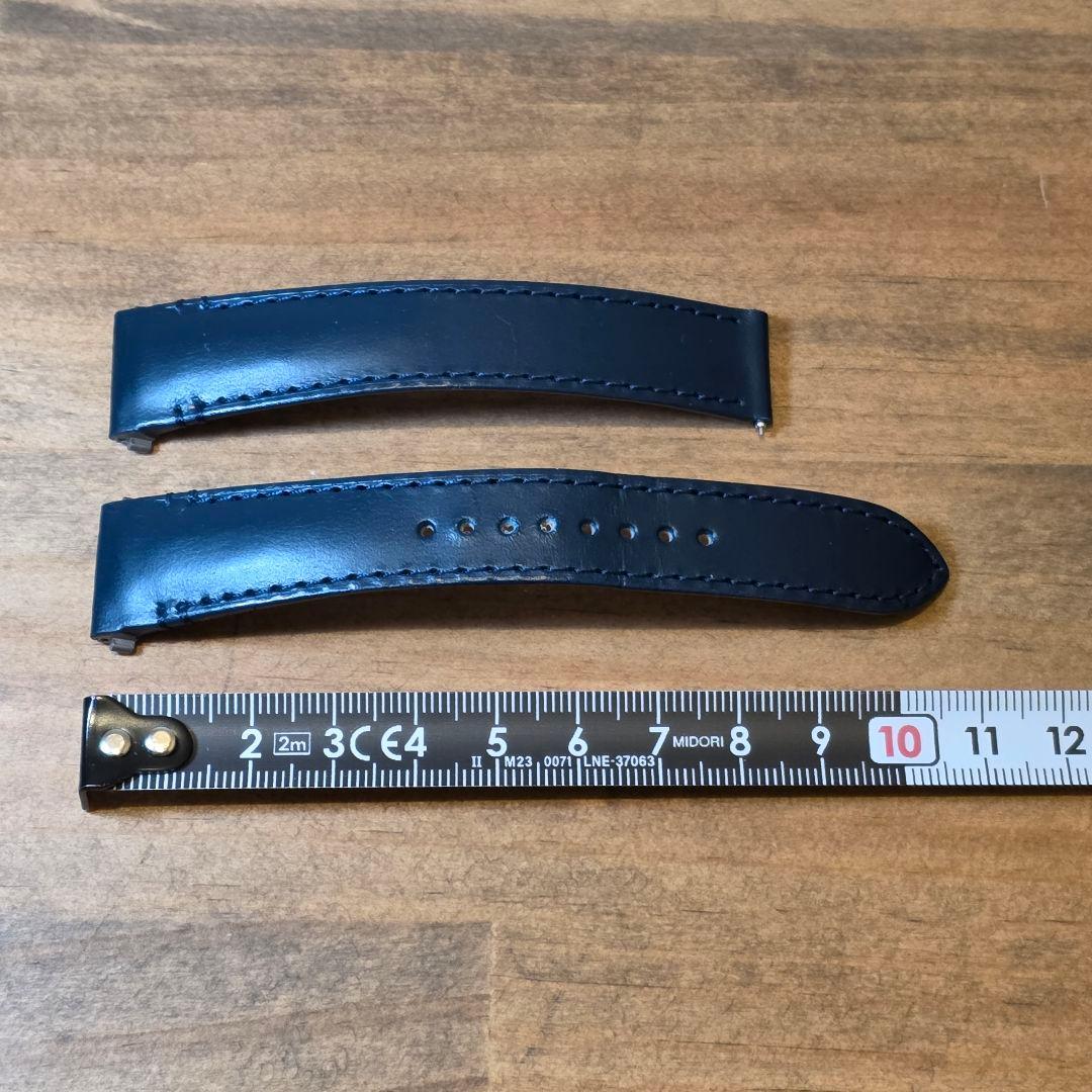 Cartier サントスドゥカルティエMM ネイビーブルーカーフレザー