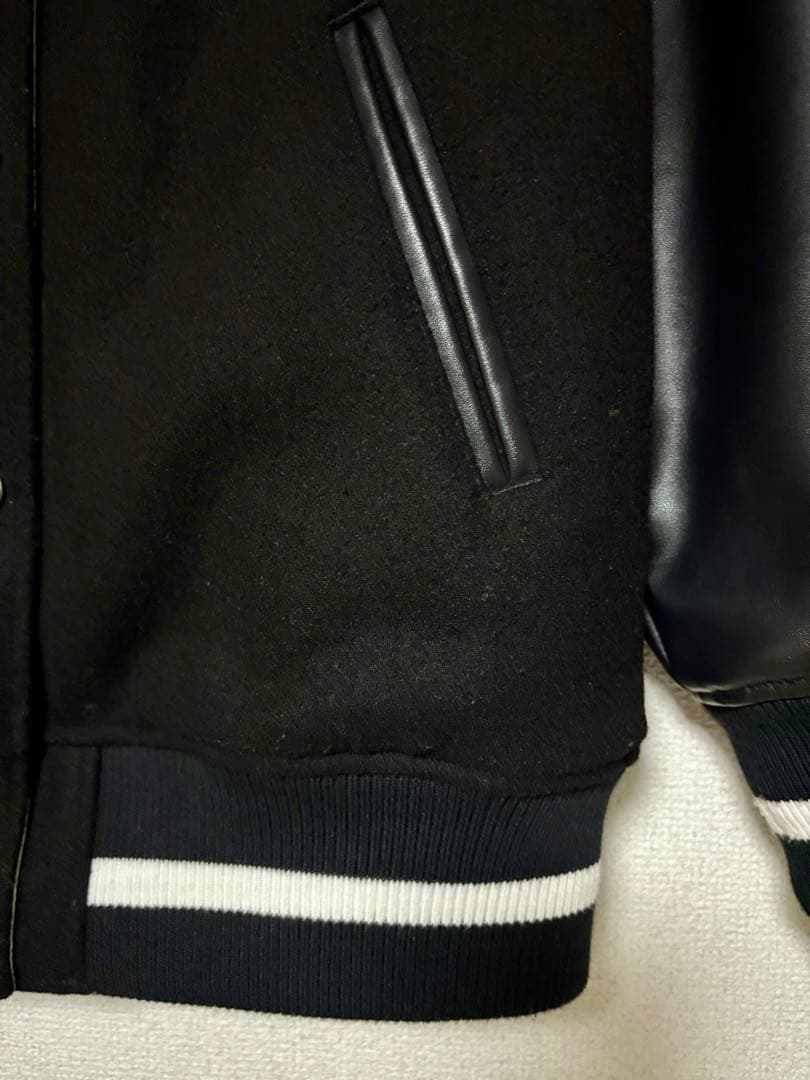 ANIECA【アニーカ】リバーシブルスタジャン・刺繍入り