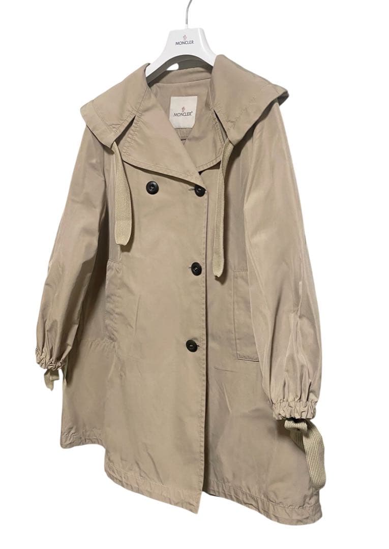 ＊MONCLER モンクレール＊NACRE