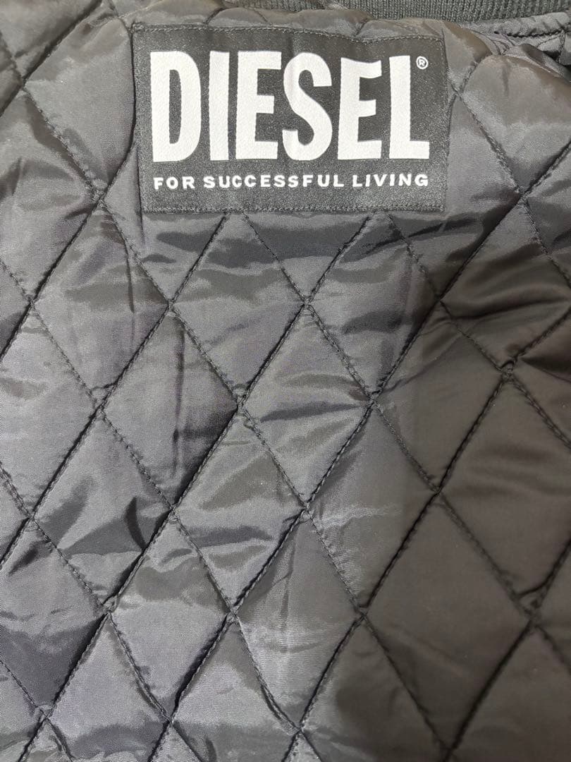 【ほぼ新品】DIESEL ブラック MA-1ジャケット