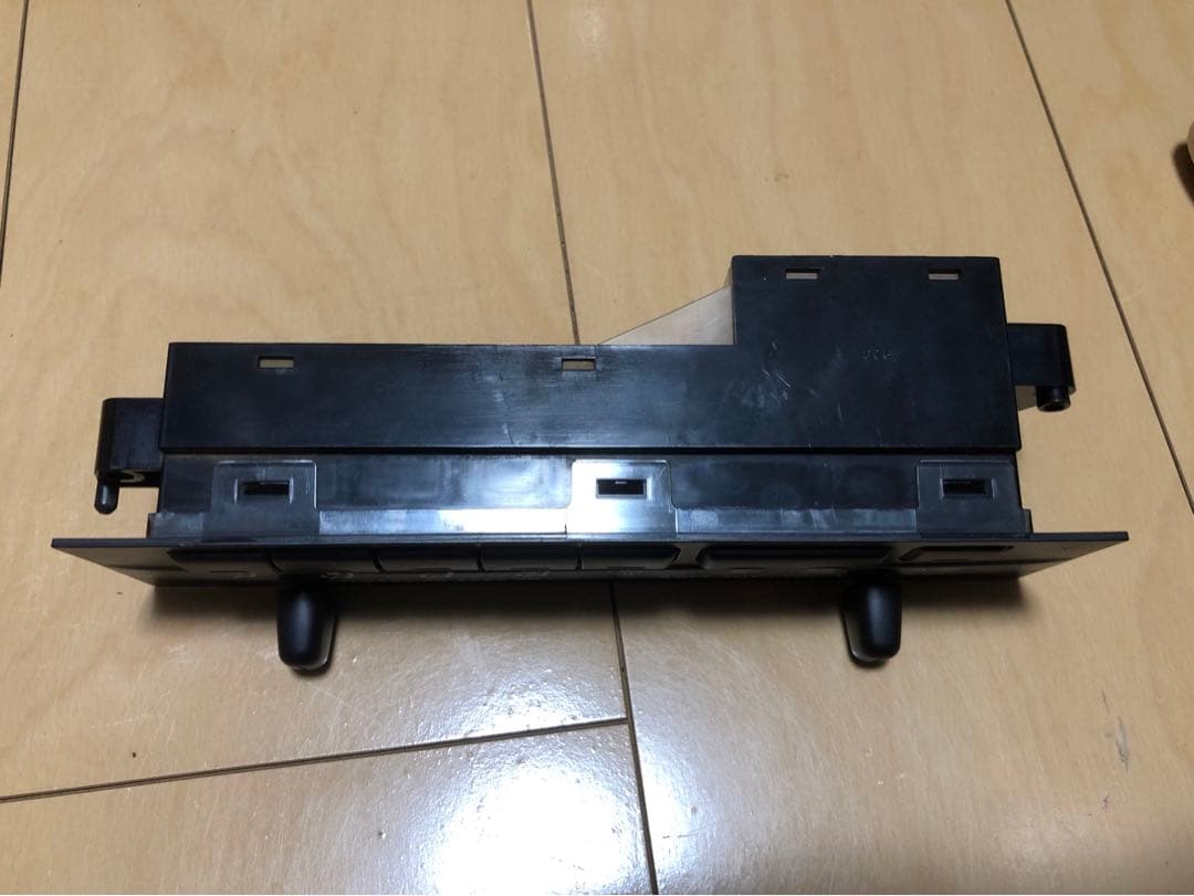 ぴ*ぶ様 純正　ハイラックスサーフ　180系　エアコンスイッチ　エアコンパネル