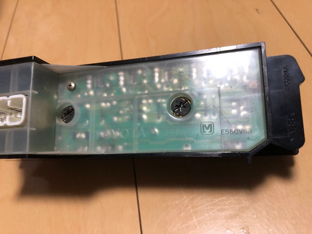 ぴ*ぶ様 純正　ハイラックスサーフ　180系　エアコンスイッチ　エアコンパネル