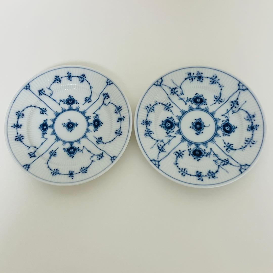 デンマーク製ロイヤルコペンハーゲン ブルーフルーテッド プレイン皿 2枚セット