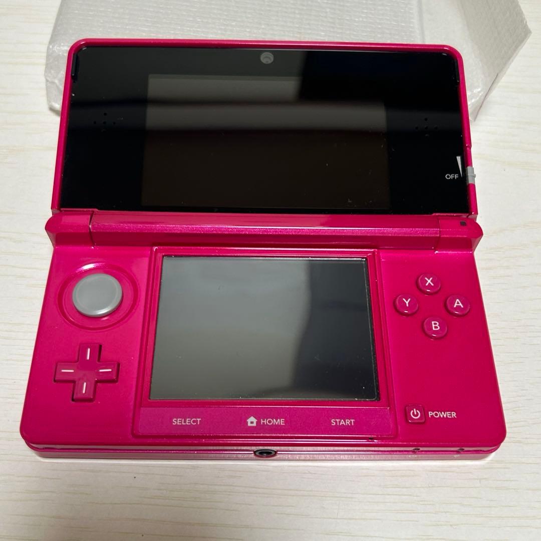 任天堂Nintendo ニンテンドー3DS 本体　グラスピンク