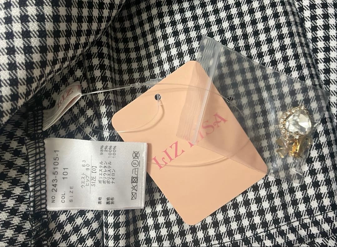 新品未使用タグ付きLIZLISA リズリサ　レースアップコルセットライクスカパン