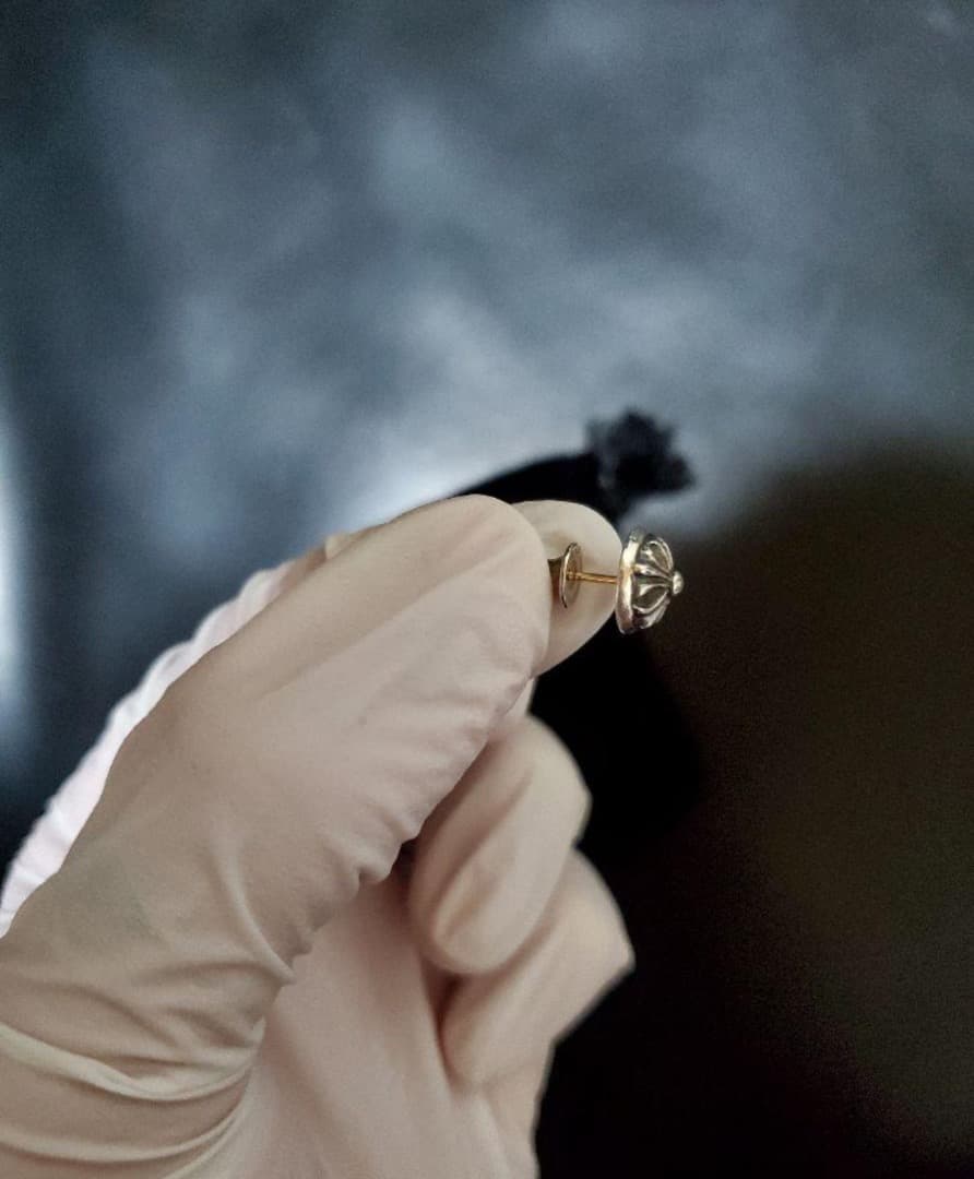 クロムハーツ　クロスボール　スタッドピアス