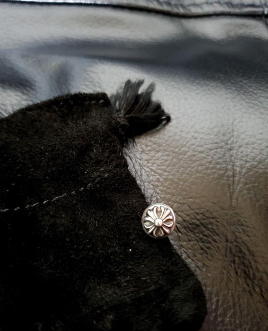 クロムハーツ　クロスボール　スタッドピアス