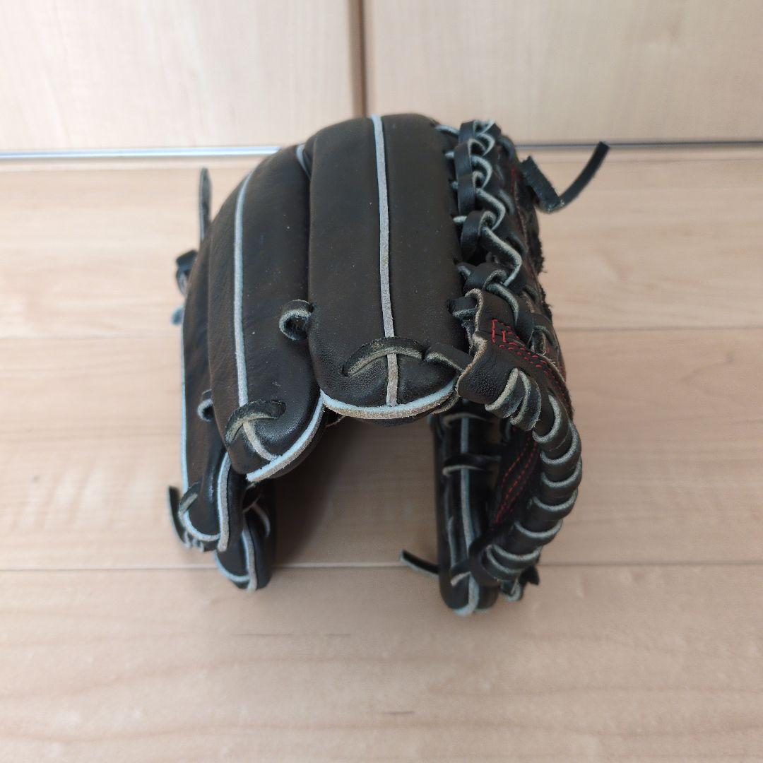 Under Armour 硬式用グローブ 　ジュニア用(左利き)