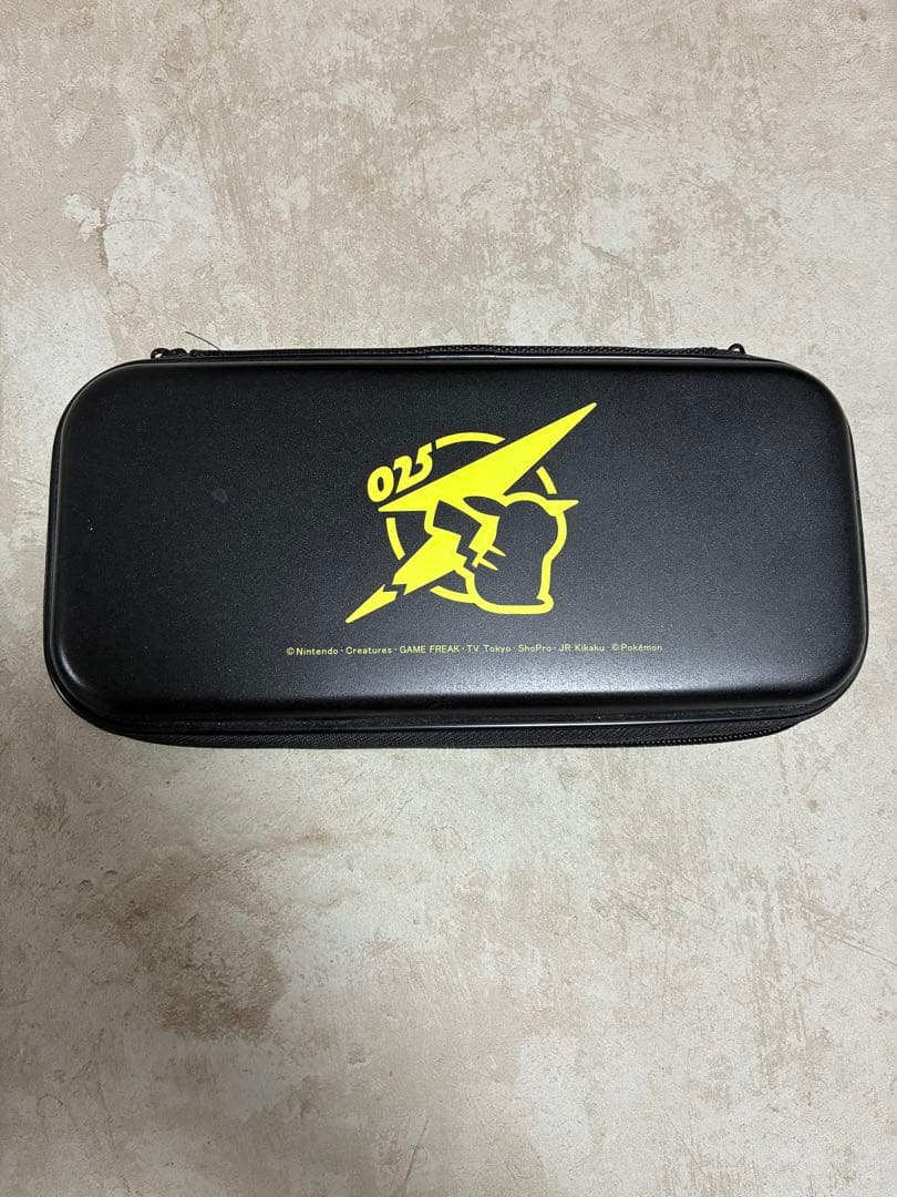 Nintendo Switch 本体セット + 専用ケース付き（箱なし）