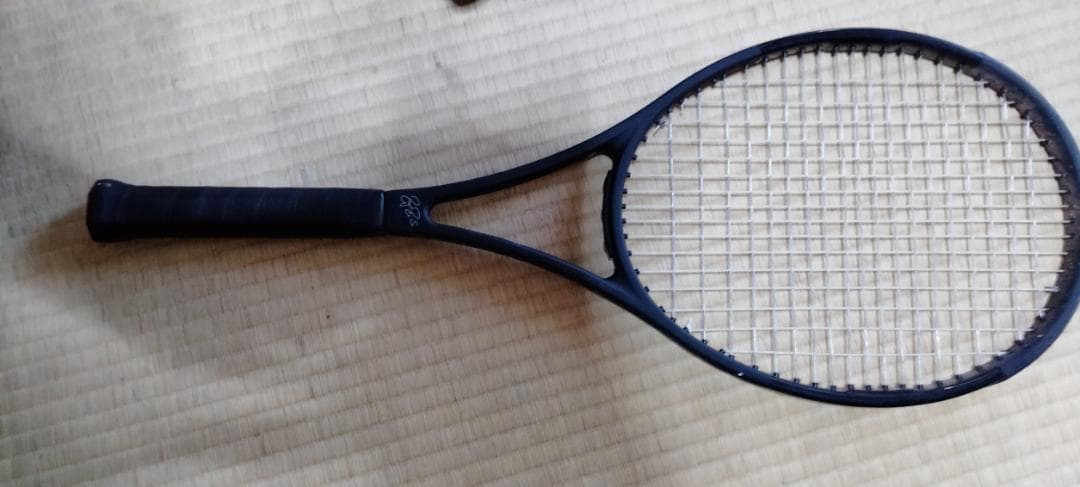 プロスタッフ RF 2017 グリップ２ スイス国旗ありフォートボール４缶付き