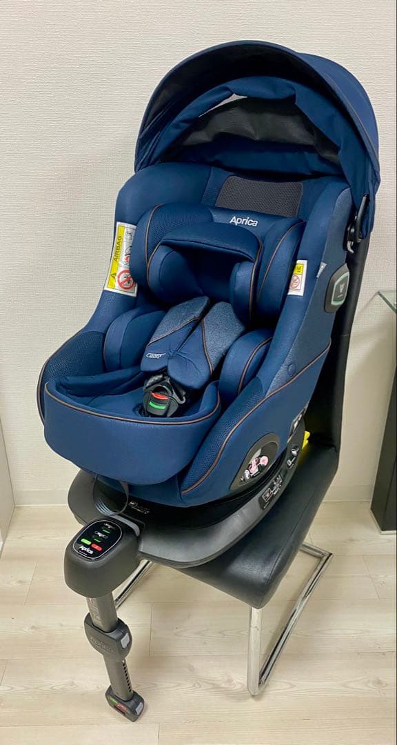 [Sランク美品]Aprica クルリラビッテプロテクト チャイルドシートR129