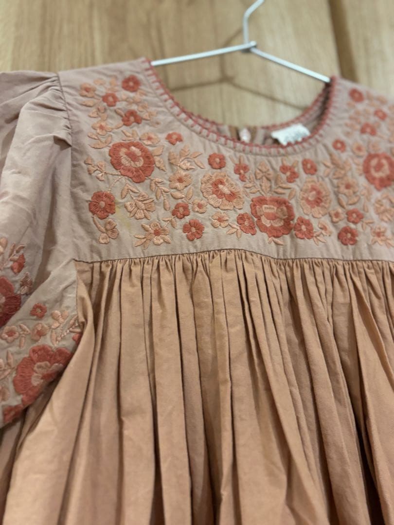 apolina パフスリーブ半袖ワンピース