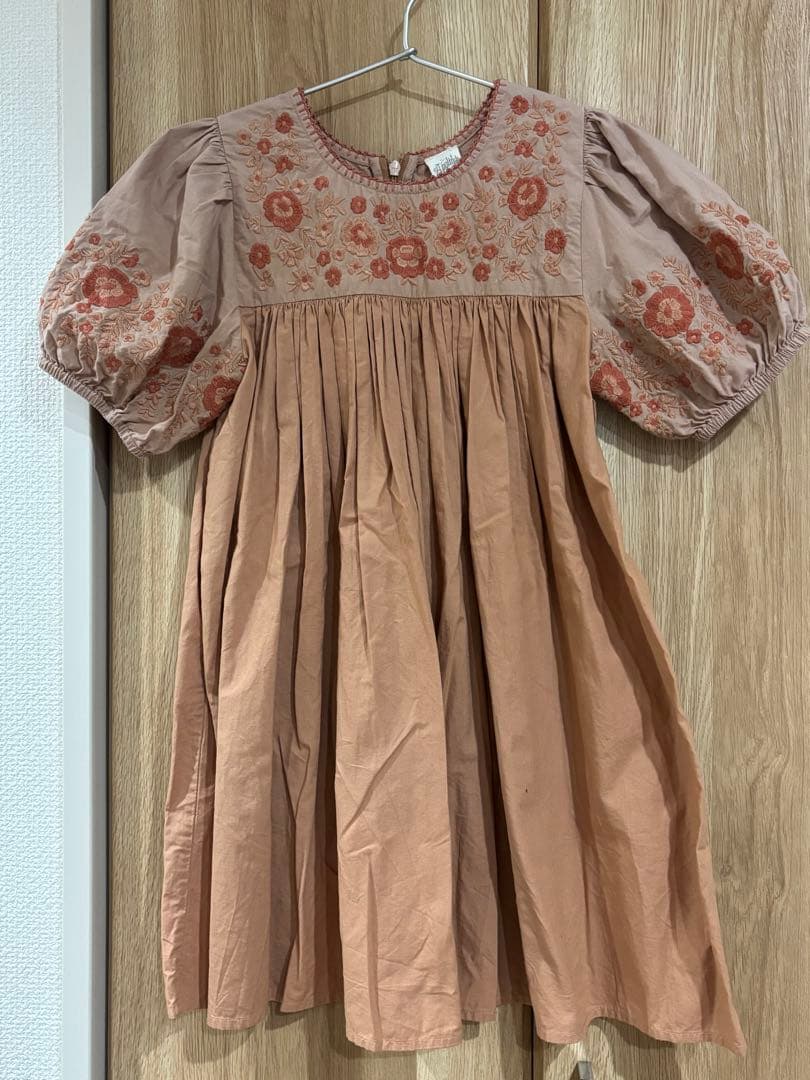 apolina パフスリーブ半袖ワンピース