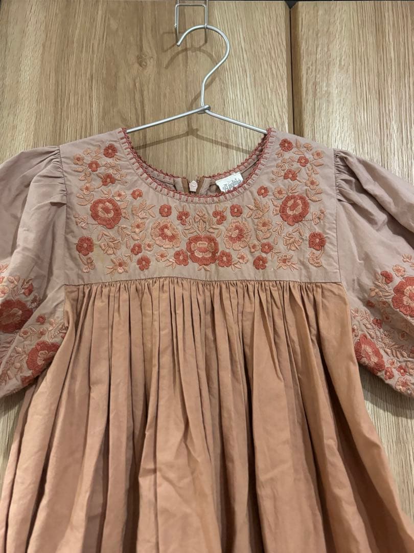 apolina パフスリーブ半袖ワンピース