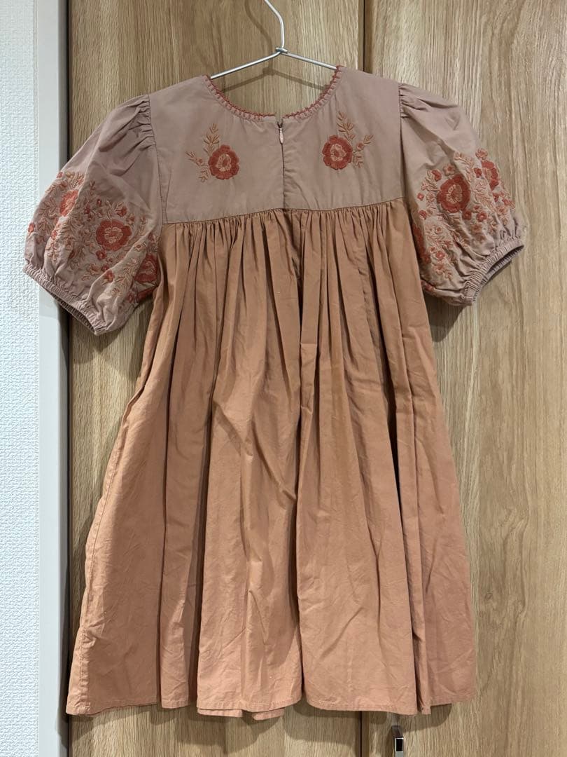 apolina パフスリーブ半袖ワンピース