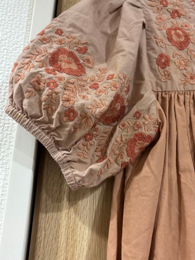 apolina パフスリーブ半袖ワンピース