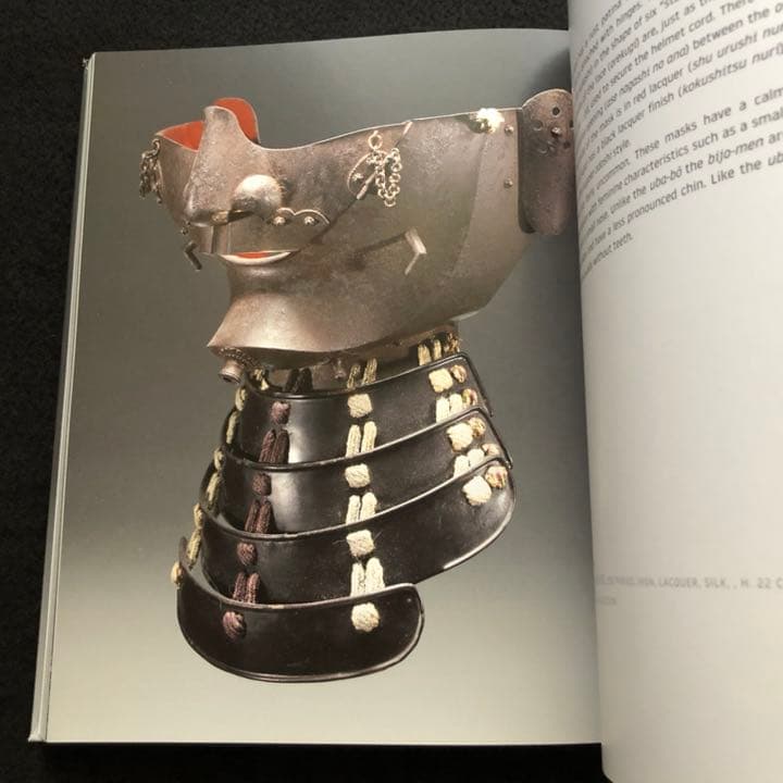 サムライの甲冑面 写真集 「Masked Warriors」