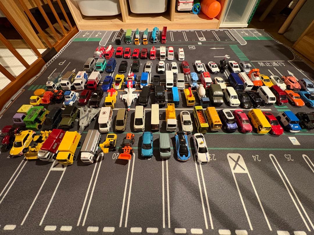 103台分のトミカ　まとめ売りセット