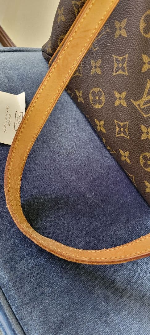 Louis Vuitton トータリー
