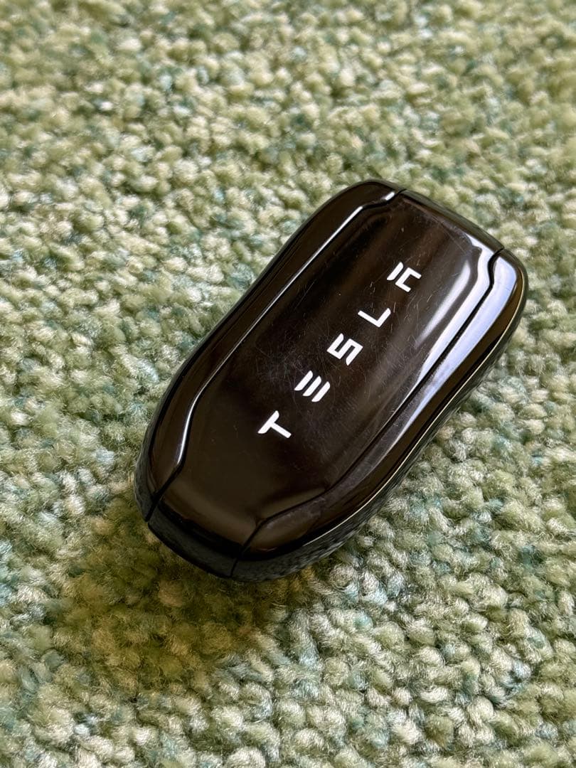 テスラ モデル3 キーフォブ