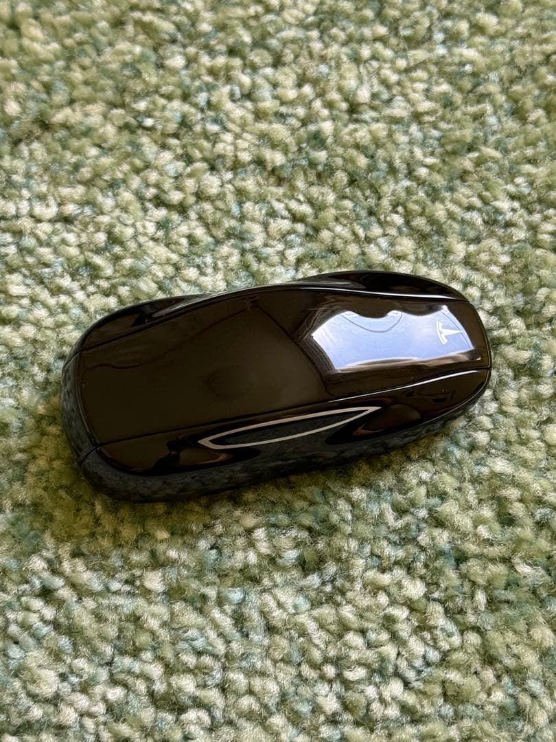 テスラ モデル3 キーフォブ