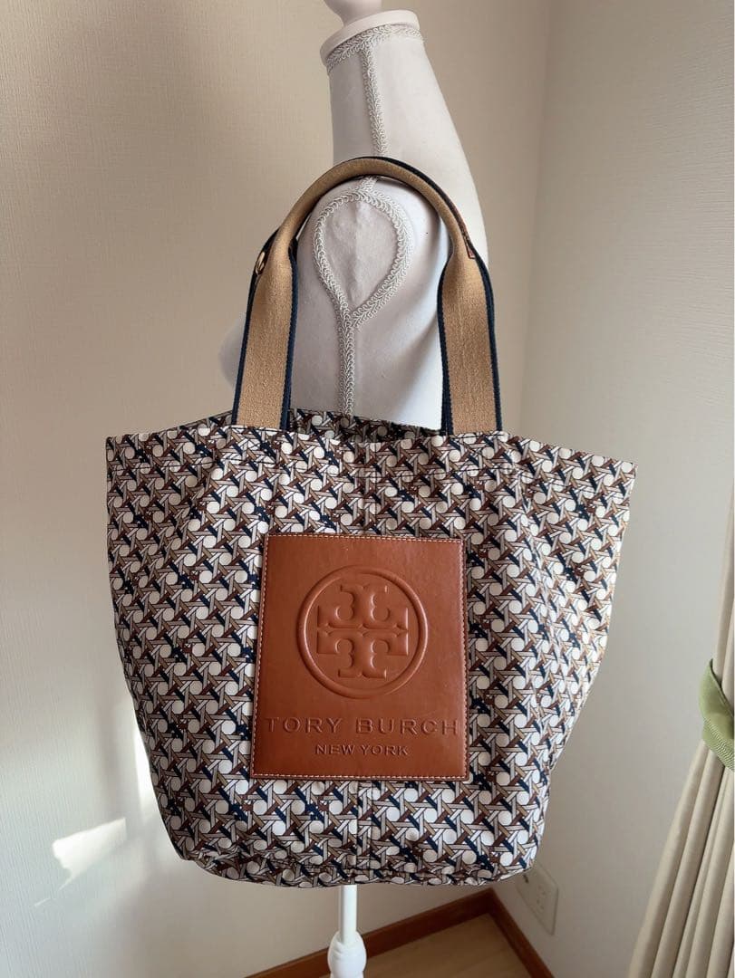 美品トリーバーチ グレイシー トートバッグ 幾何学模様 総柄 A4収納可