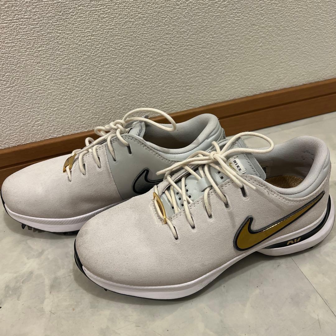 Nike ゴルフシューズ ホワイト/ゴールド