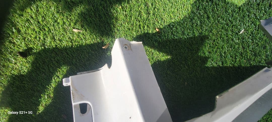 A*K様 rvf400　シートカウル