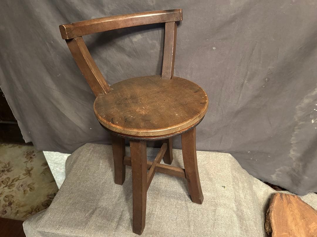 【送料無料】ヴィンテージ 家具 インテリア スツール 丸椅子 花台　植物台