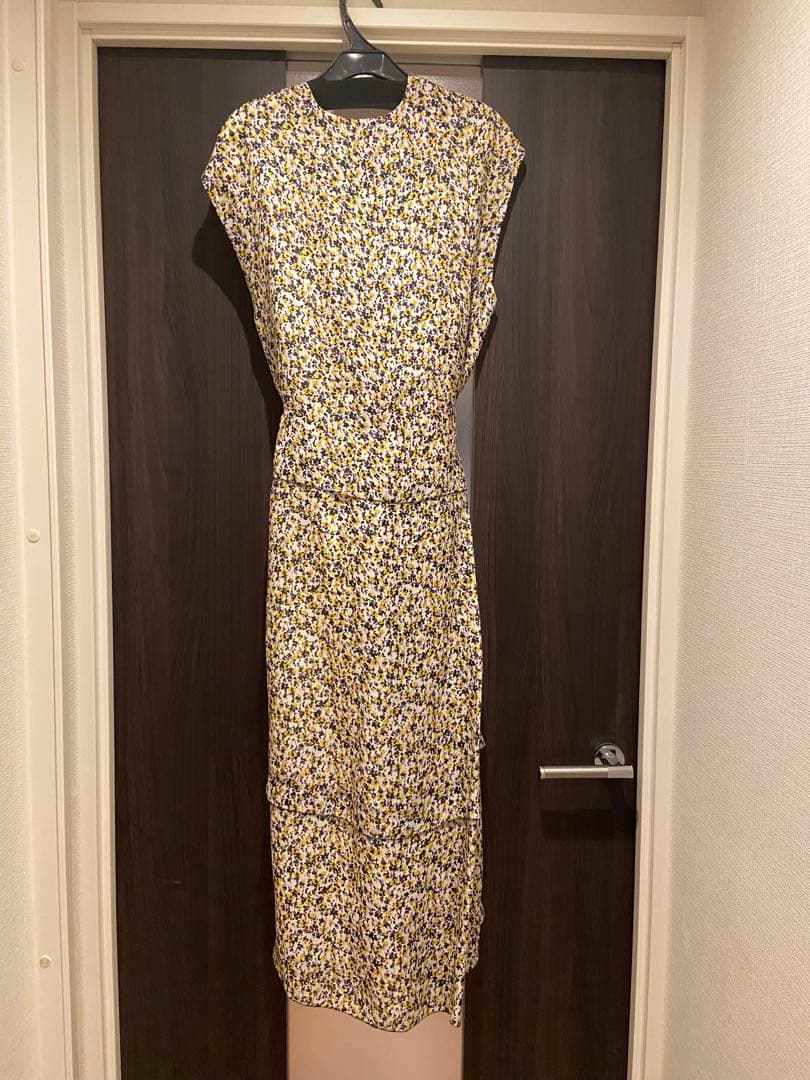 ブラミンク BLAMINK 小花柄 シルク ワンピース ベルト付