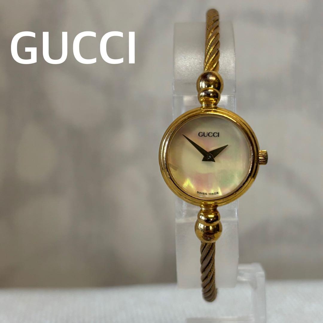 稼動品　鑑定済GUCCI グッチ　バングルウォッチ　腕時計 2700 2L R