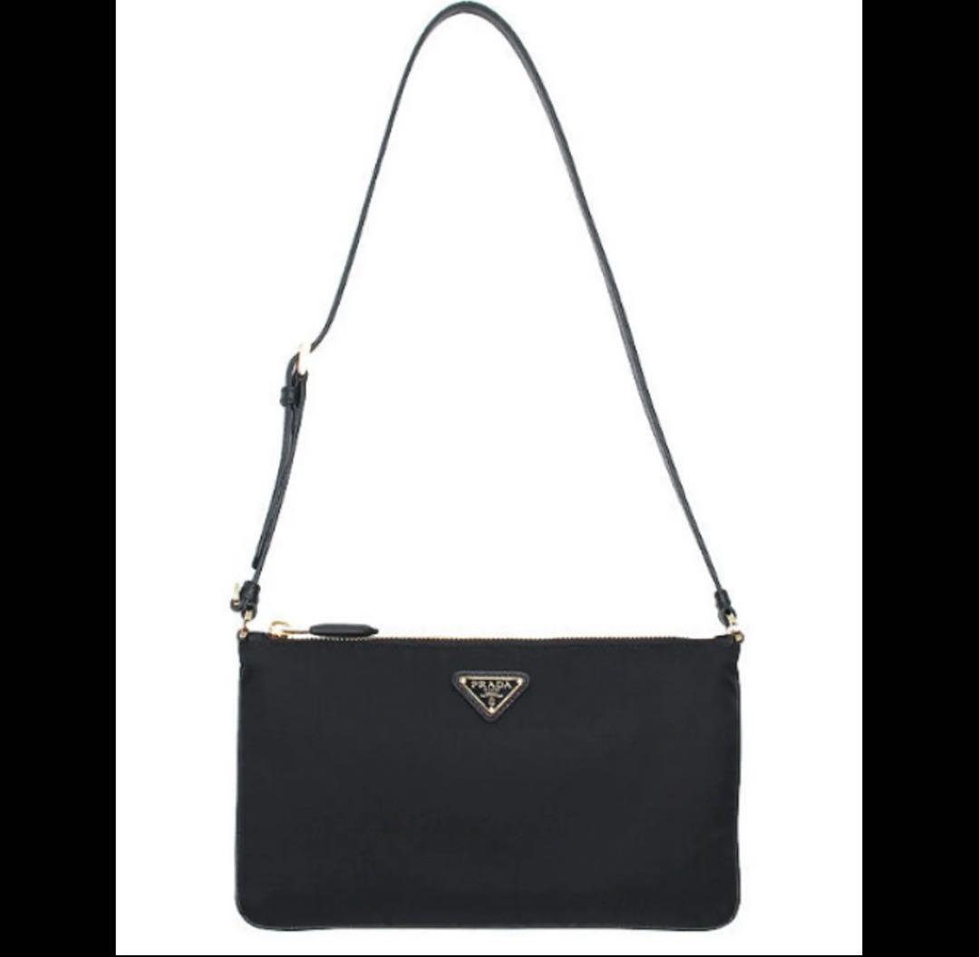 プラダ ショルダーバッグ　ナイロン　梨花さん愛用