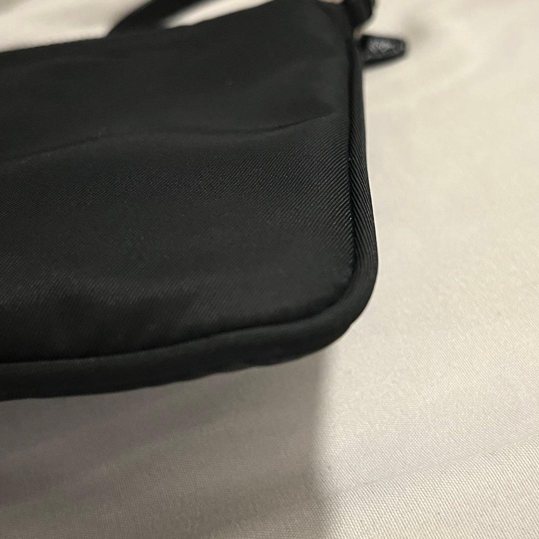 プラダ ショルダーバッグ　ナイロン　梨花さん愛用