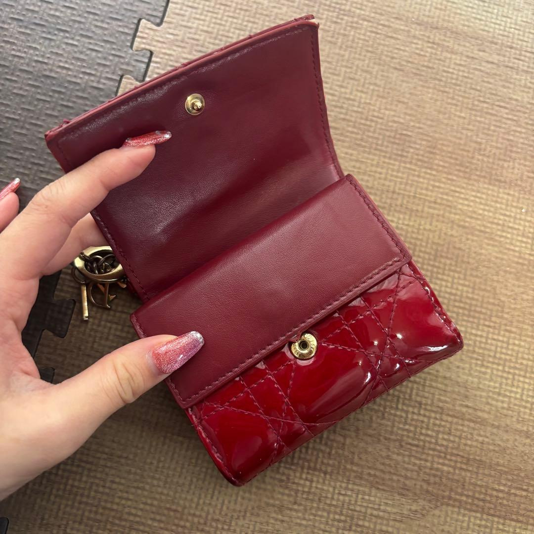 クリスチャンディオール パテントレザー 三つ折り財布　ロータスウォレット