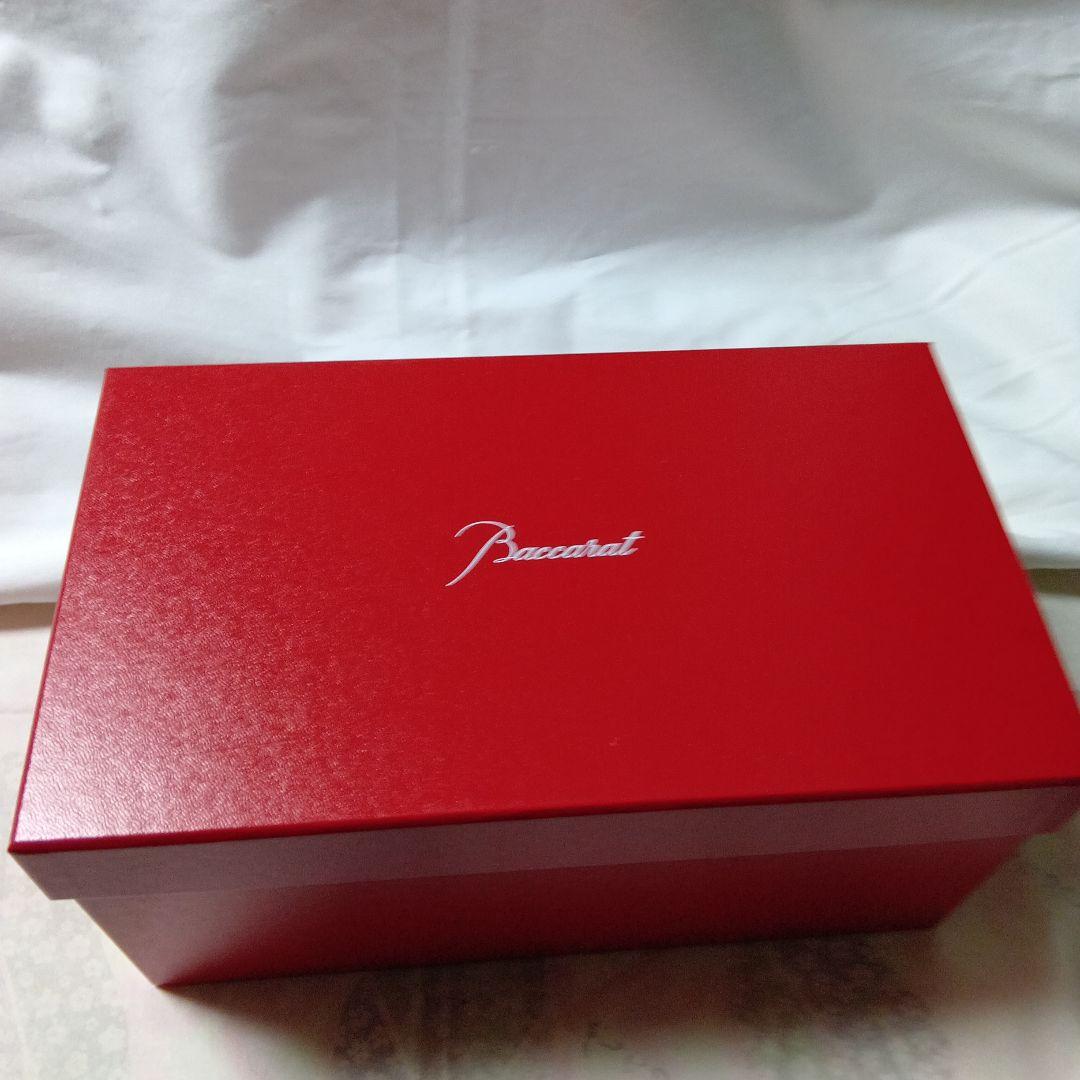 Baccarat クリスタルグラス 赤い箱付き